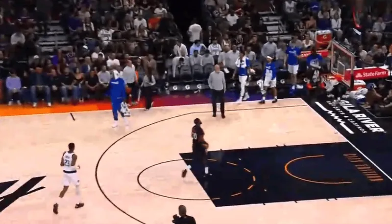 腾讯体育app-太阳首节33-29领先独行侠，奥尼尔11分&amp;amp;杰伦-格林返回更衣室